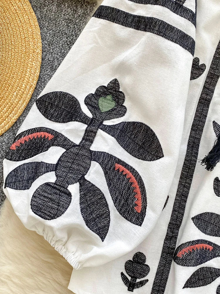Spring Autumn New Vintage Lantern Sleeve Shirt Women's Embroidered Round Neck Strap Loose Casual Versatile Hoodie Blouse Top D11